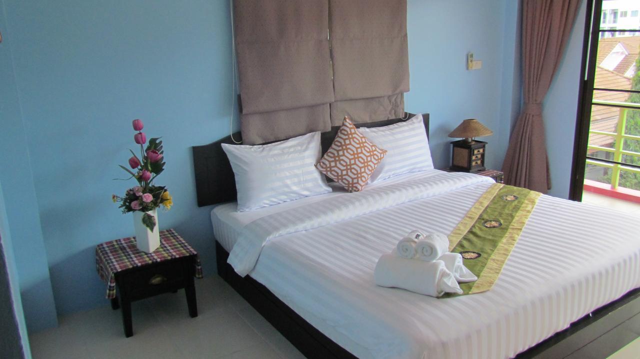 La Piccola Patong Hotell Eksteriør bilde