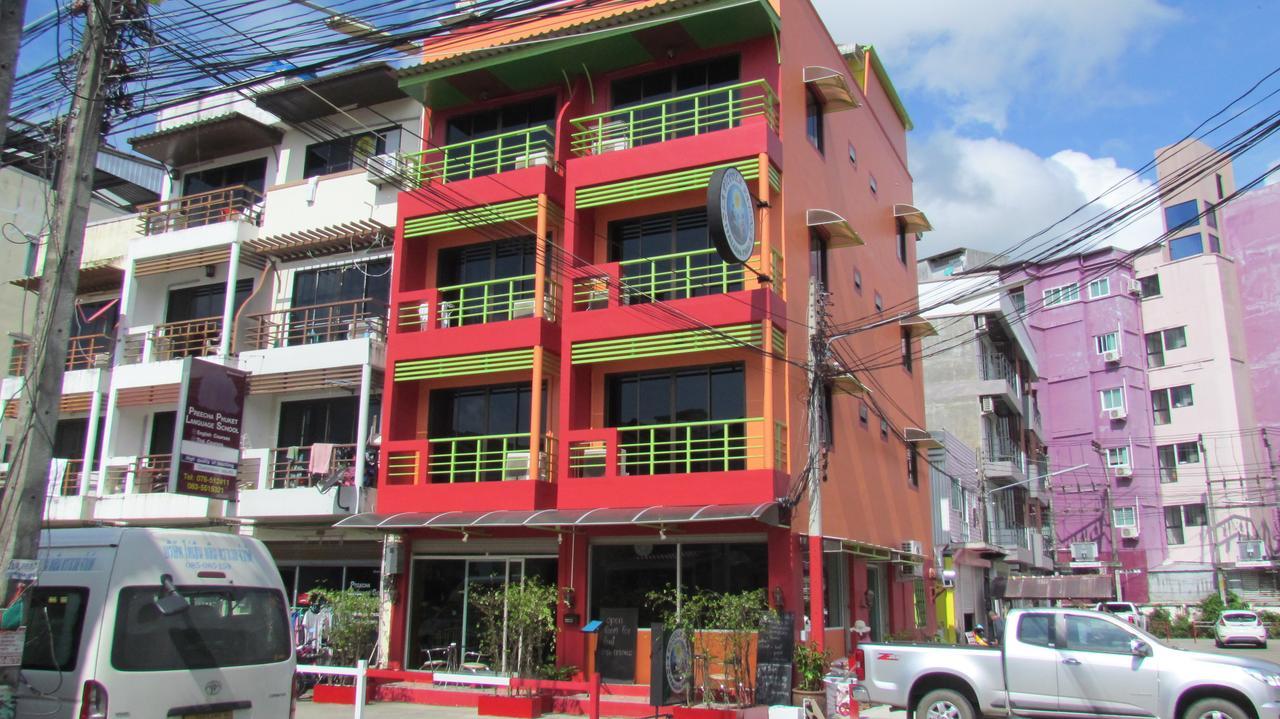 La Piccola Patong Hotell Eksteriør bilde